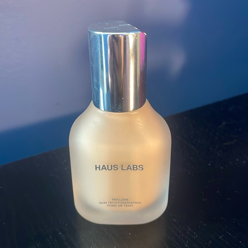 Has Labs triclone skin tech foundation shade 200